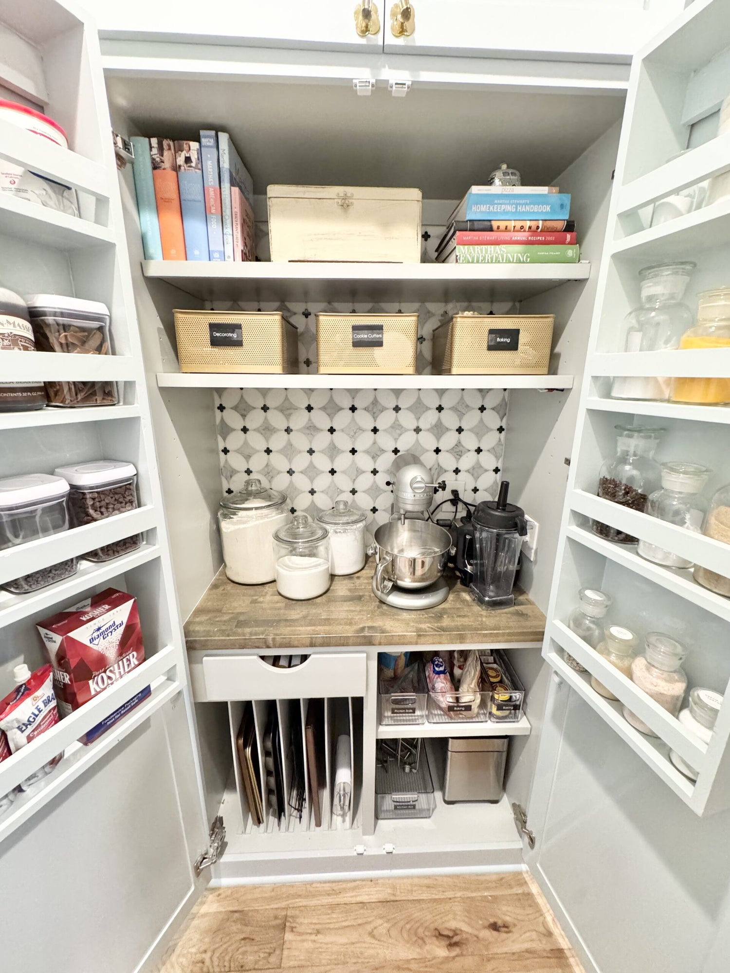 organized kitchen cabinet